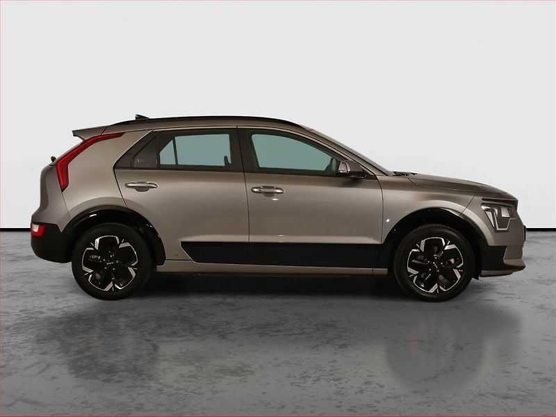 Kia Niro (2023) EV, SoH 100% - fotka 6 z 22