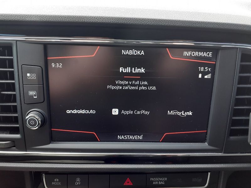 Seat Leon (2018) 1.4 TSi FR 110Kw - fotka 19 z 49