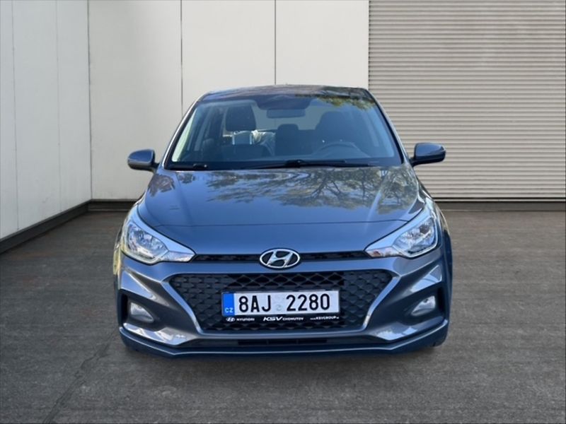 Hyundai i20 1,3 i Comfort - fotka 2 z 11