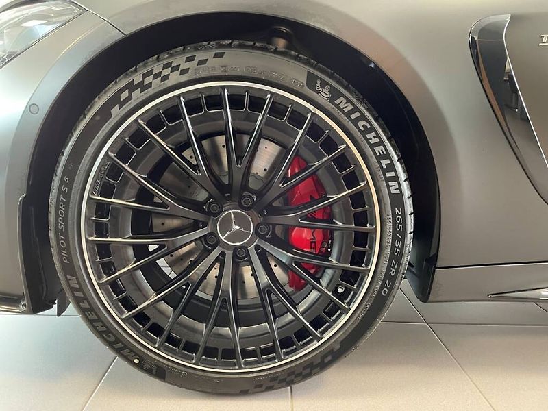 Mercedes-Benz CLE (2026) AMG 53 4MATIC+ kabriolet - fotka 5 z 6