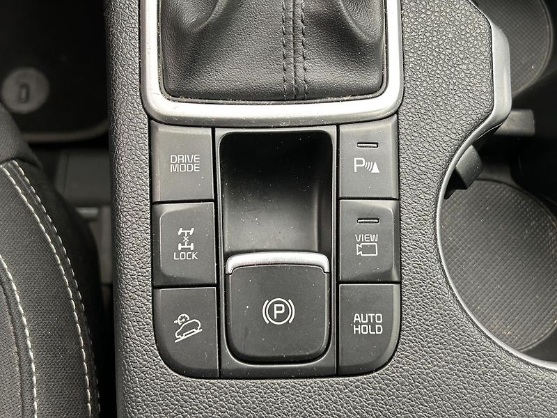 Kia Sportage 2.0 CRDi 4x4 PREMIUM (2019) - fotka 18 z 27