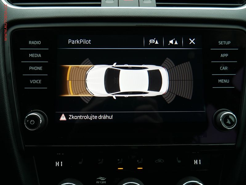 Škoda Octavia (2019) 1.6 TDi, ČR, Style - fotka 22 z 22
