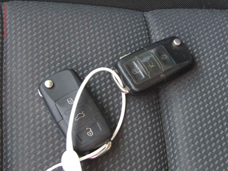 Škoda Octavia (2009) 1.6 MPi, AC, výhřev sed - fotka 15 z 15