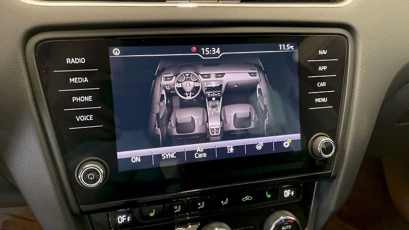 Škoda Octavia (2018) kombi Style 2.0 TDI 110kW - fotka 28 z 29