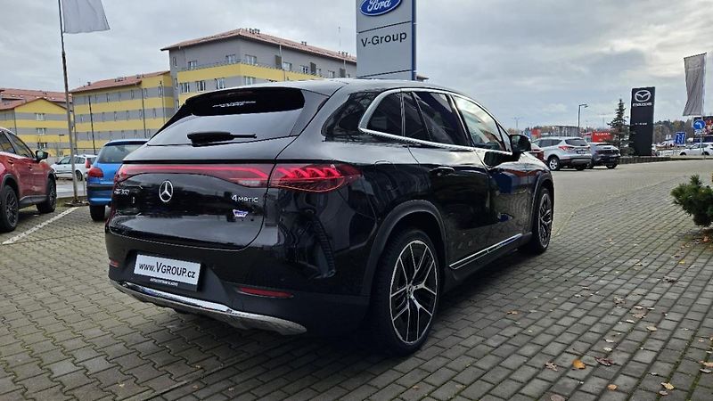 Mercedes-Benz EQE (2023) - fotka 5 z 26
