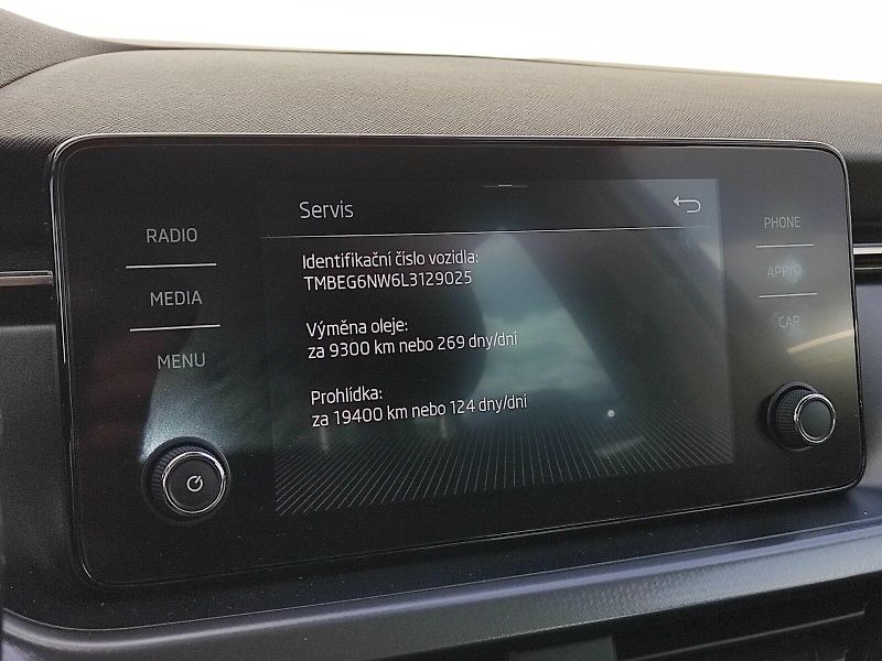 Škoda Scala (2020) Style 1,6 Tdi 85 Kw - fotka 9 z 34