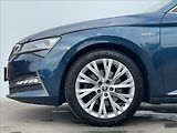 Škoda Superb 1,5 TSI DSG Combi L&K DCC+ACC - náhled 19