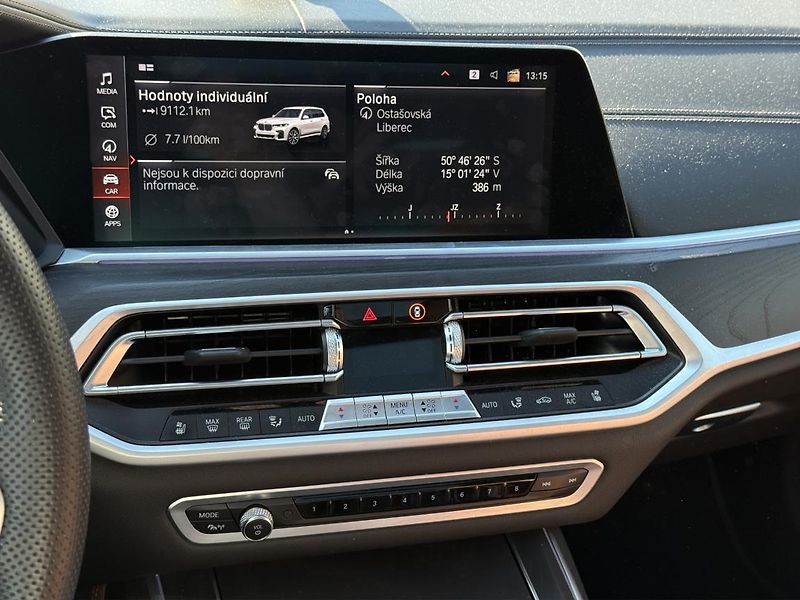 BMW X7 xDrive40d - fotka 8 z 11