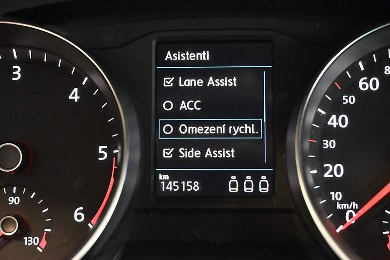 Volkswagen Passat (2023) 2.0 LED DSG ACC BUSINESS Kamer - fotka 22 z 29