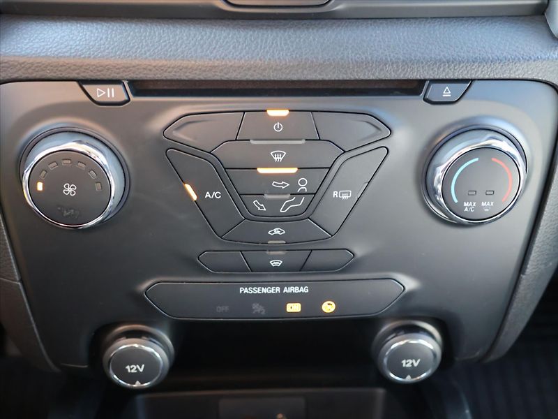 Ford Ranger 2,0 TDCi 125kW tažné CZ DPH - fotka 22 z 31