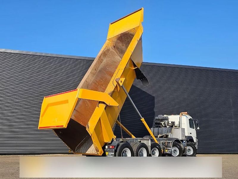 Volvo (2020) FMX 10x4 sklápěč30m3 EURO 6 - fotka 6 z 20