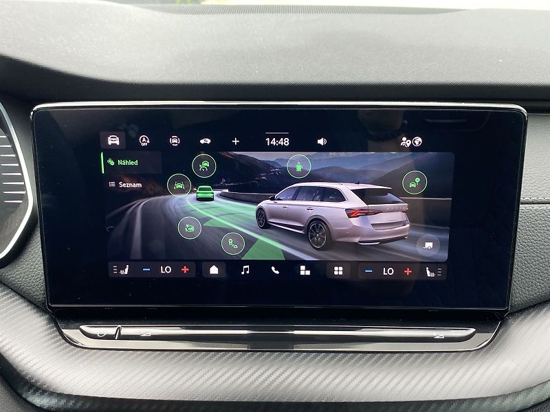 Škoda Octavia (2025) Combi 1.5 TSI DSG Sportline - fotka 12 z 38