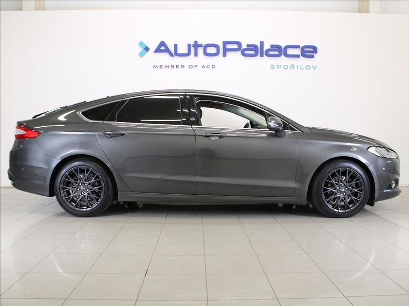Ford Mondeo 2,0 TDCi 132kW AT Pano. Kůže - fotka 6 z 14