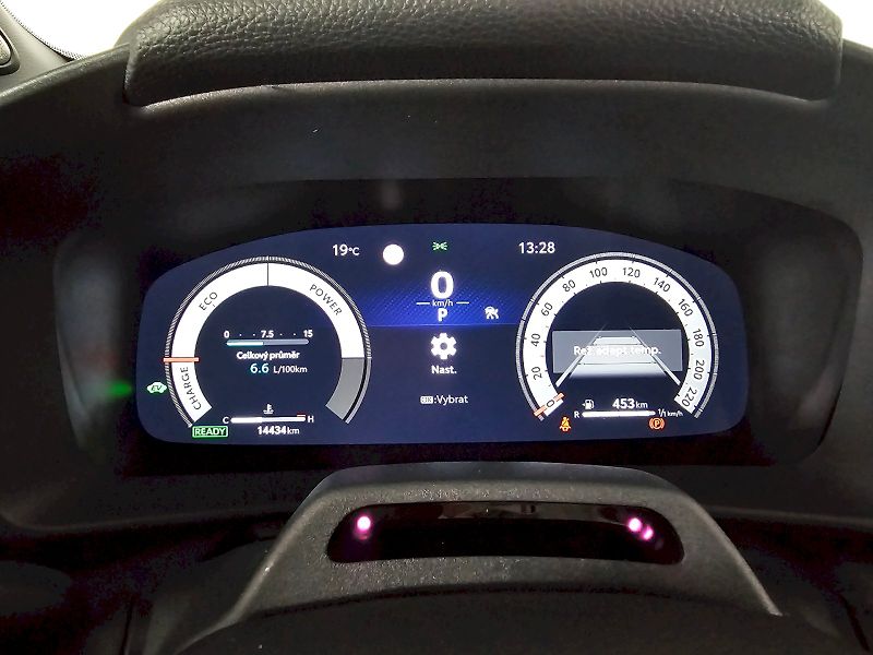 Toyota C-HR (2025) 2.0HEV 4x4 GR-Sport Premiere E - fotka 17 z 30