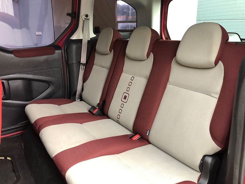 Citroën Berlingo (2009) Multispace 1.6 16V - fotka 11 z 27