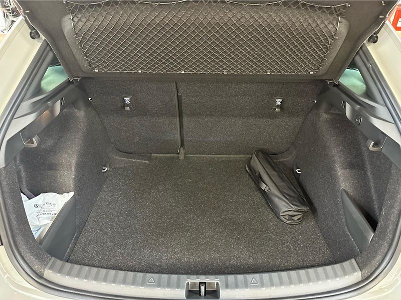Škoda Scala 1,0 TSI / 85 kW Monte Carlo DS - fotka 18 z 23