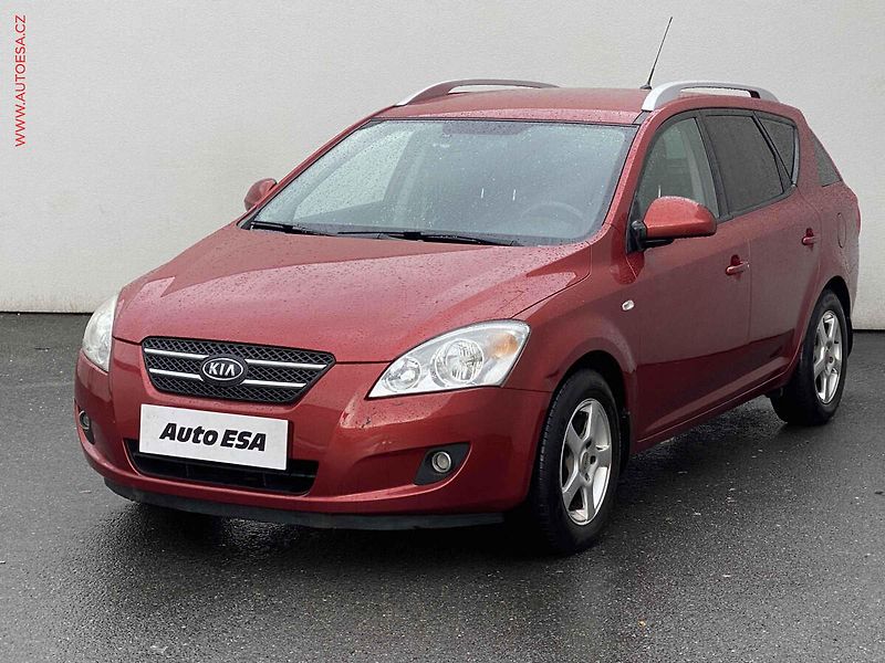 Kia Ceed (2008) 1.6i, ČR, AC - fotka 3 z 14