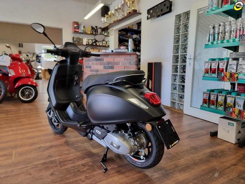 Vespa Sprint 125 iGET (2026) Sprint 125 S E5+ - fotka 4 z 18
