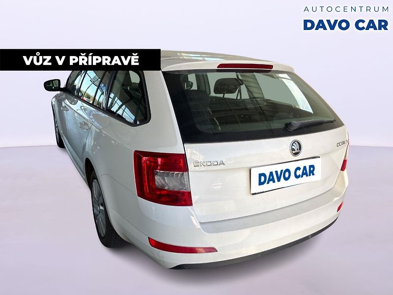 Škoda Octavia 1,6 TDi 81kW DSG Ambition CZ - fotka 2 z 12