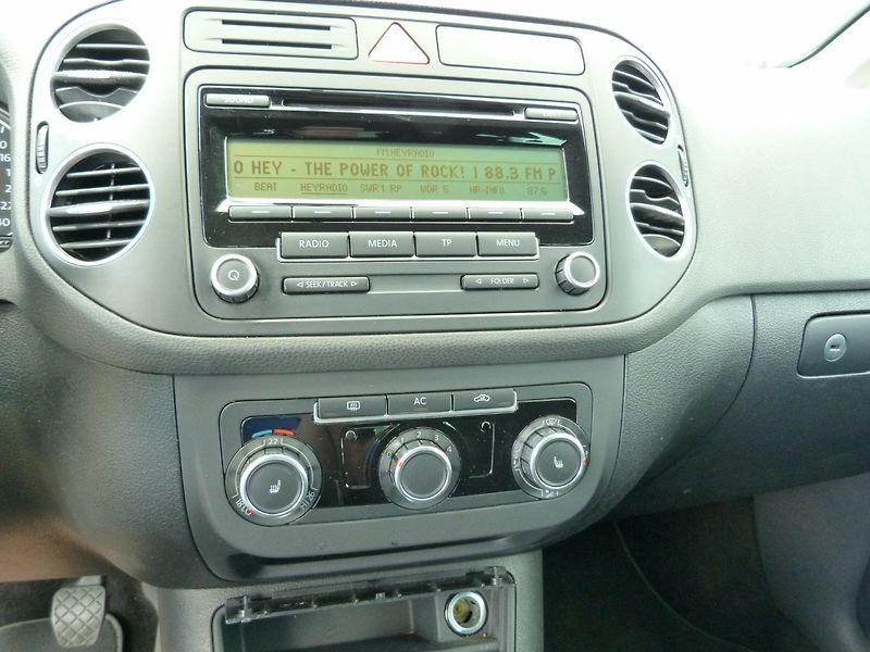 Volkswagen Golf Plus 1.2 tsi 77 kw - fotka 19 z 23