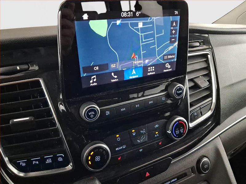 Ford Tourneo Custom (2019) Titanium 2.0 EcoBlue, ČR, DPH - fotka 21 z 23