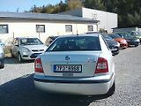 Škoda Octavia (2003) 2.0i , jede dobře - náhled 6