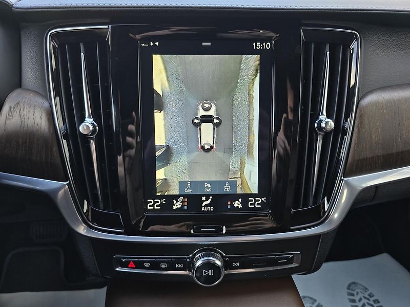 Volvo V90 221kW B6 4x4 R-DESIGN -DPH - fotka 15 z 45