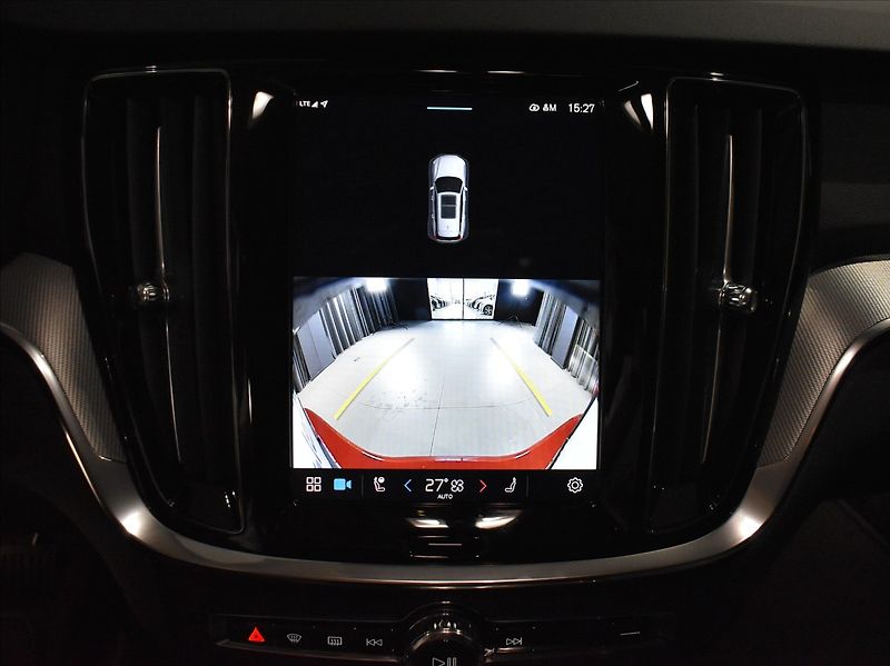 Volvo V60 2,0 T6 AWD PLUS BLIS,Bezklíč - fotka 21 z 23