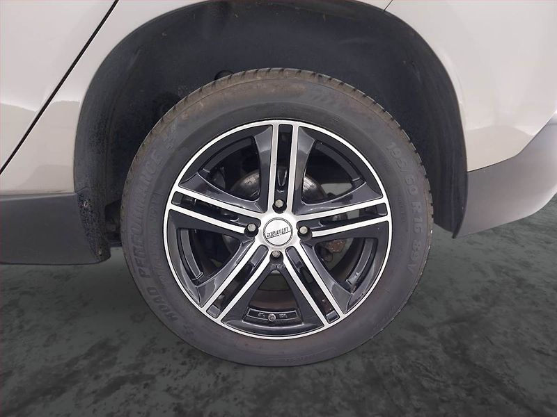 Peugeot 2008 (2017) 1.2 PureTech, ČR,1.maj - fotka 14 z 17