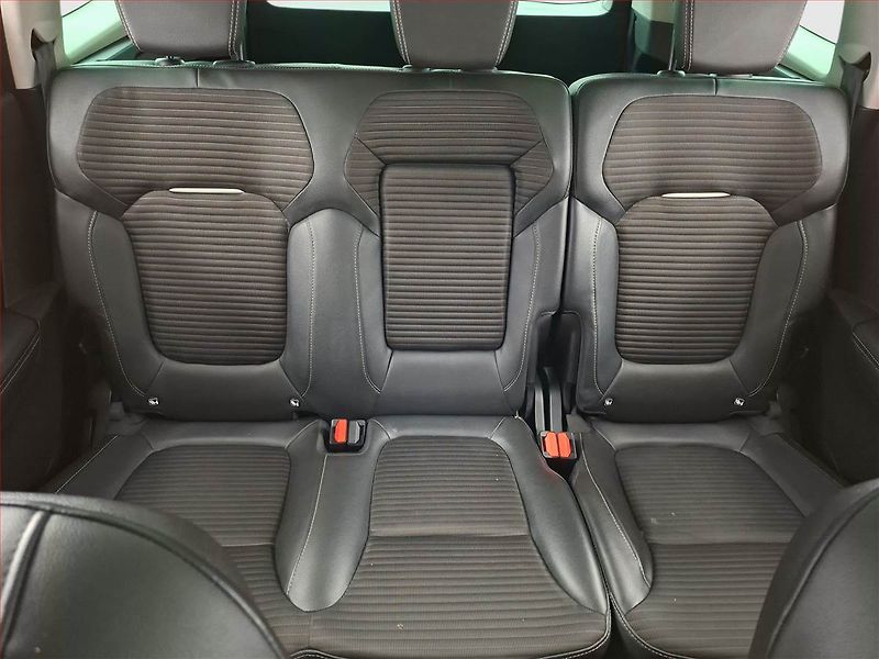 Renault Grand Scénic (2017) 1.5 dCi, Automat, 7 míst, Kůže - fotka 10 z 21