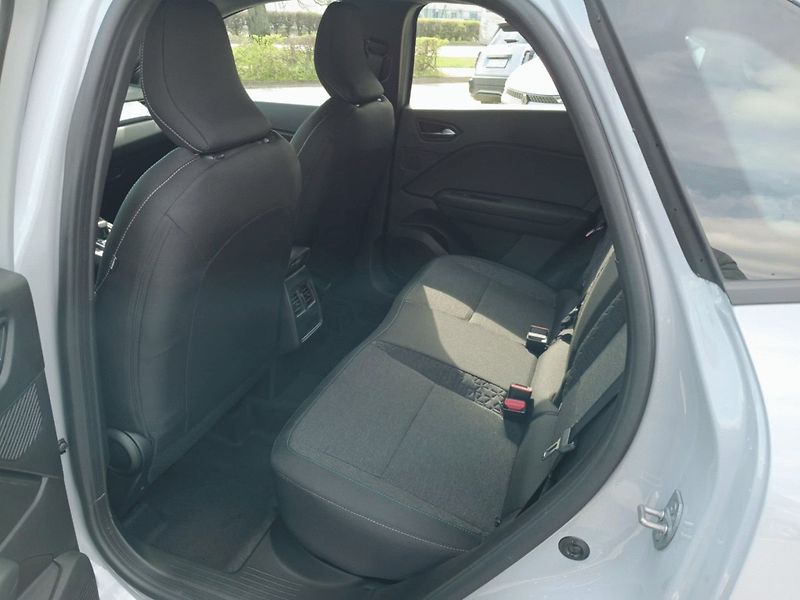 Renault Symbioz (2026) evolution full hybrid E-Tech 1 - fotka 10 z 23