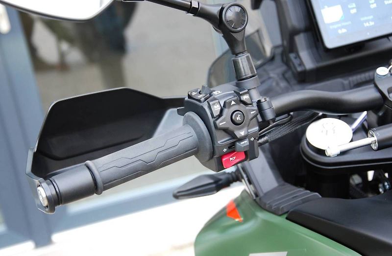 CFMOTO (2026) 1000MT-X Adventure - fotka 17 z 25