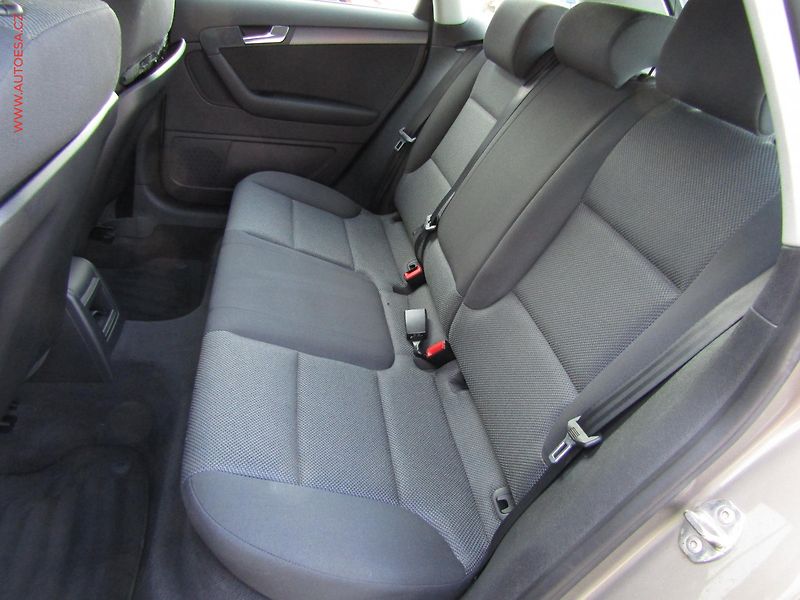 Audi A3 (2009) 1.4TSi, AC, park.asist - fotka 10 z 14