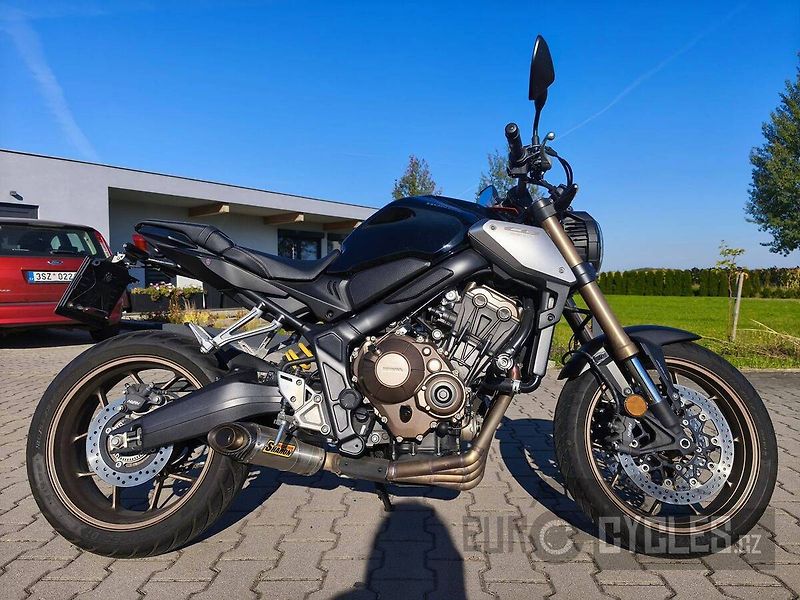 Honda CB 650 R (2020) - fotka 3 z 13