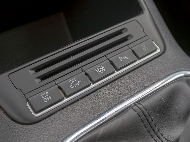 Volkswagen Tiguan (2009) ČR 2.0TDI 125KW – TAŽNÝ - fotka 25 z 50