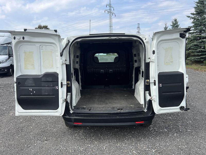 Fiat Dobló 1.3MTJ,66kw,ČR - fotka 9 z 27