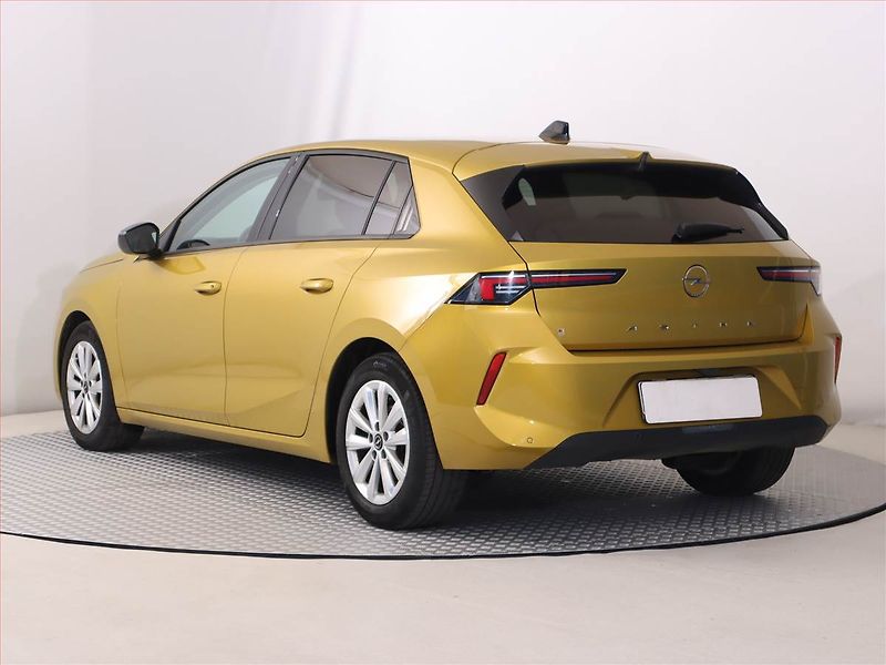 Opel Astra (2023) Edition 1.2 Turbo, Serv.kniha - fotka 4 z 22