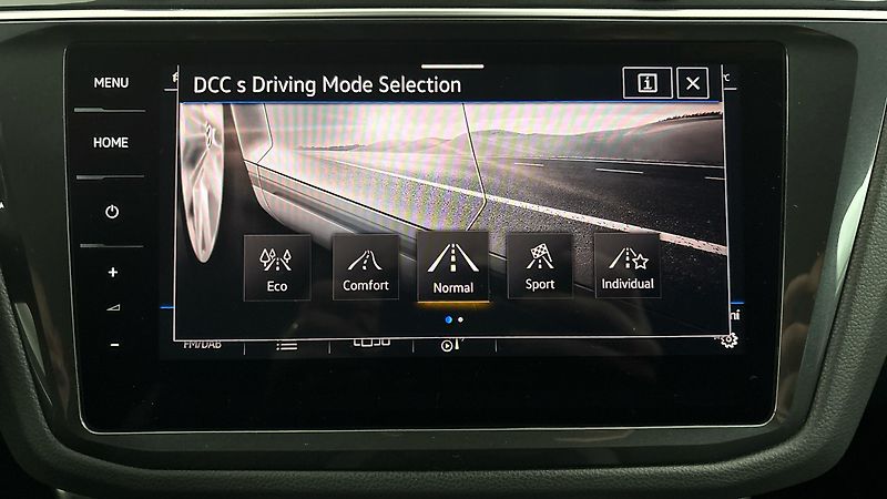 Volkswagen Tiguan 1.4 TSI PHEV DSG R-Line - fotka 29 z 33