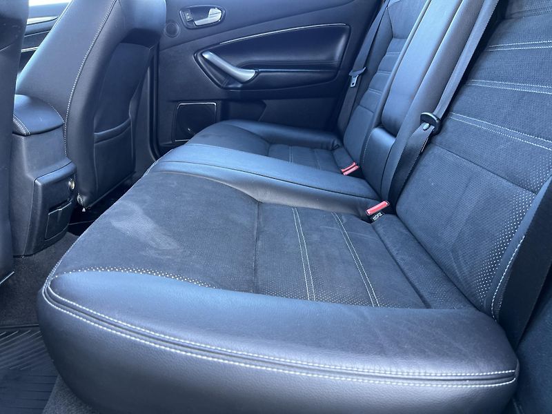 Ford Mondeo 2.0TDCi ALU KLIMA PŮVOD ČR - fotka 20 z 34