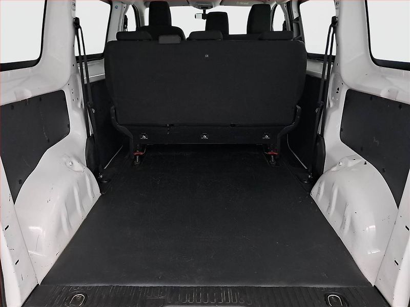Peugeot Expert (2020) 2.0 BlueHDi, Bus, 6Míst, ČR - fotka 13 z 15