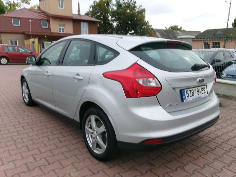 Ford Focus 1,0 ECOBOOST AC ROZVODY - fotka 5 z 28