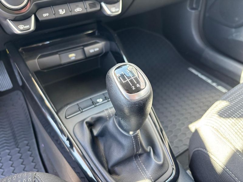 Kia Stonic - fotka 15 z 18
