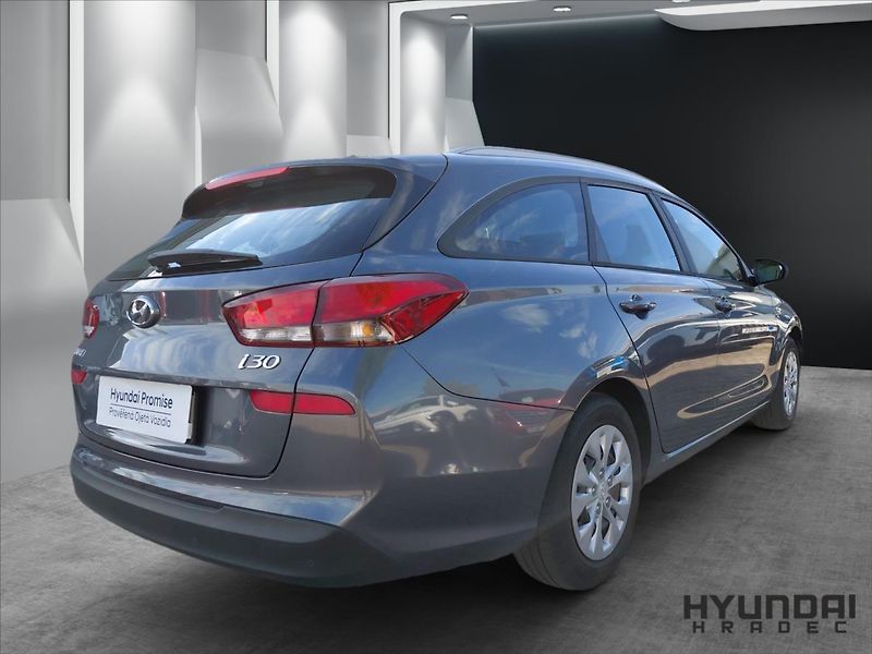 Hyundai i30 1,4   1.4CVVT Start Plus - fotka 5 z 22