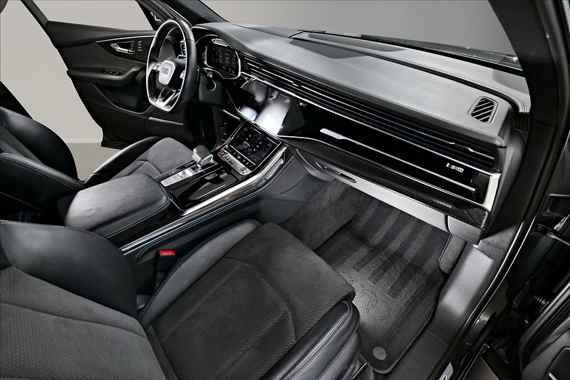 Audi SQ7 4x4 / MATRIX / PANO/VZDUCH - fotka 25 z 25