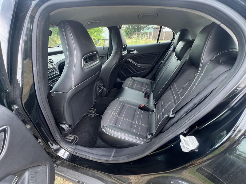 Mercedes-Benz GLA GLA 220 CDI 125 kw 4x4 - fotka 15 z 22