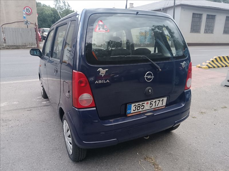 Opel Agila 1,0 i - fotka 9 z 19