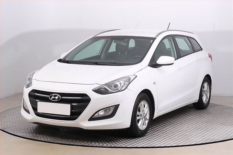 Hyundai i30 (2016) 1.6 MPI, Tempomat - fotka 2 z 17