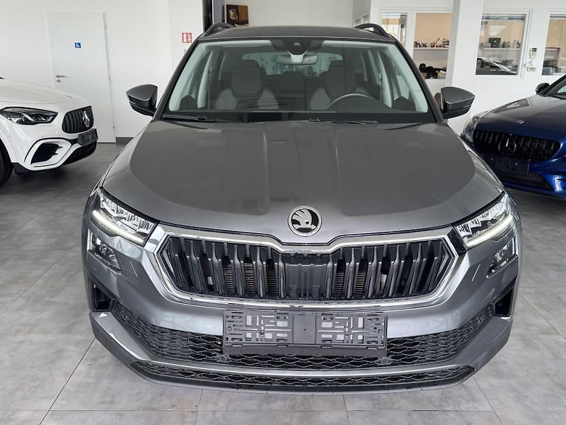 Škoda Karoq (2024) 2,0TDi DSG 4x4 TAŽNÉ LED NAVI - fotka 2 z 28