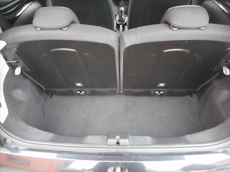 Citroën C1 1,0 VTi - fotka 20 z 23