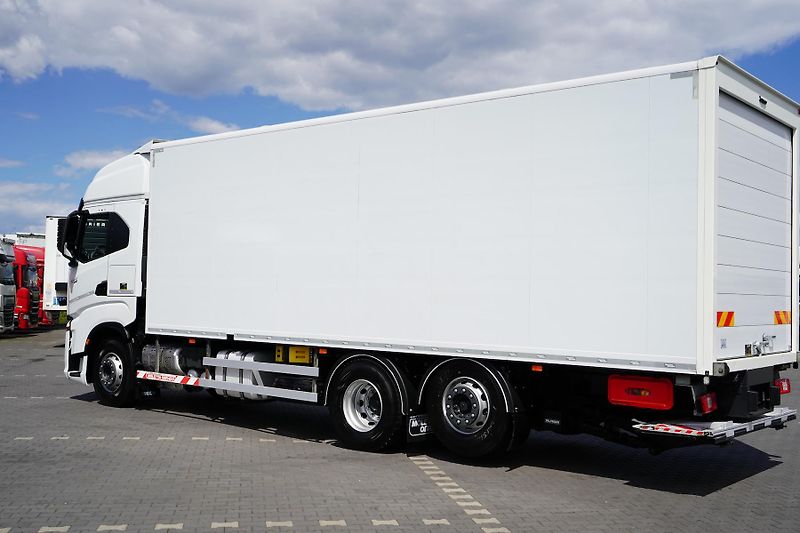 Iveco S-WAY (2021) 420 / E 6 / KONTENER + WINDA / - fotka 43 z 47